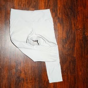 Capri yoga pants